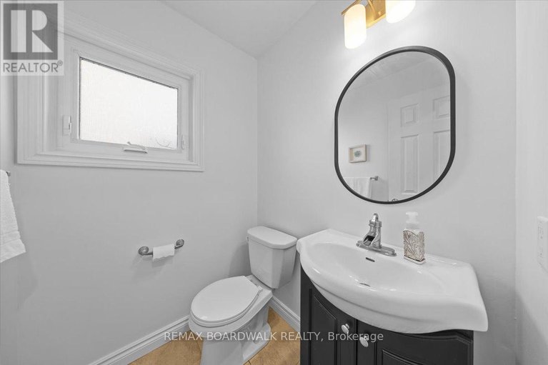 29672747/1443-larkhaven-crescent/orleanssunridge/ottawa/ontario/K1C5A5_25