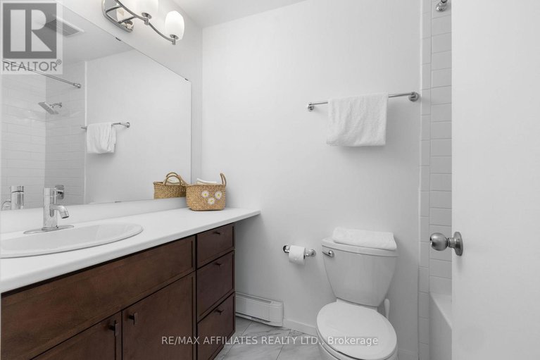 29083551/12-selye-crescent/beaverbrook/ottawa/ontario/K2K1C9_36