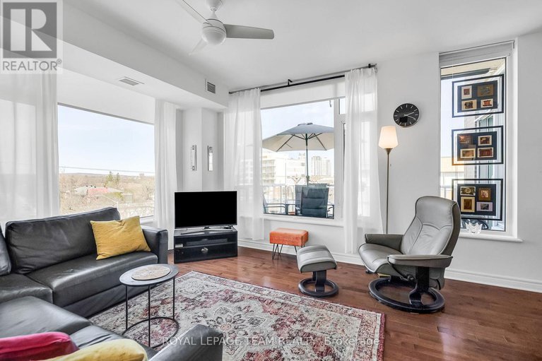 28487683/413-575-byron-avenue/mckellarhighland/ottawa/ontario/K2A1R7_16