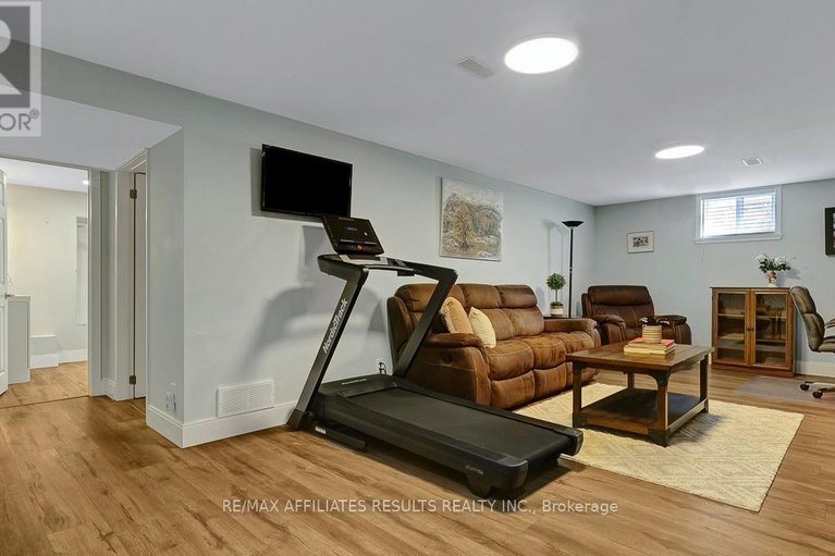 29657877/13-redfox-place/bridlewood/ottawa/ontario/K2M1C8_36