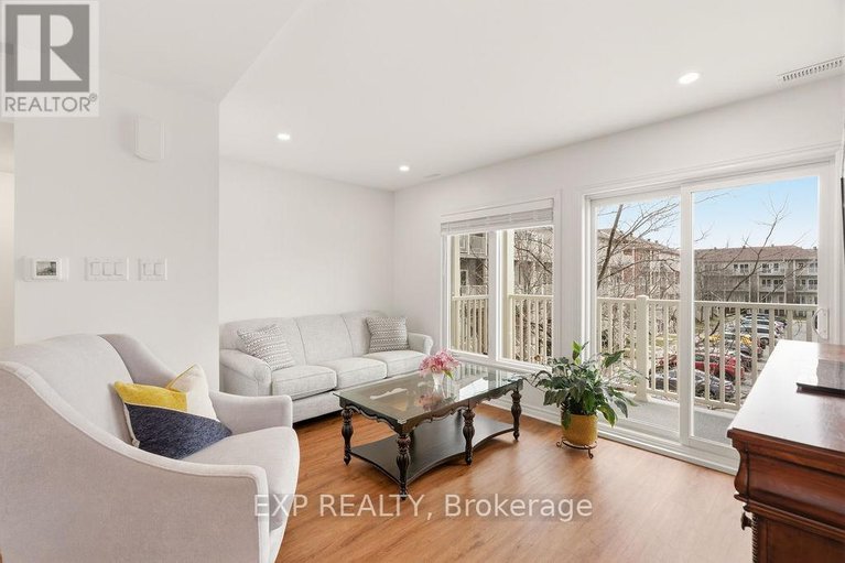 29637008/32-2621-longfields-drive/stonebridge/ottawa/ontario/K2J2L7_7