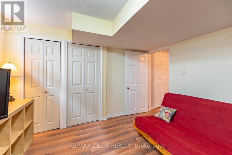 28540257/1610-duplante-avenue/fallingbrookpineridge/ottawa/ontario/K4A4A2_34