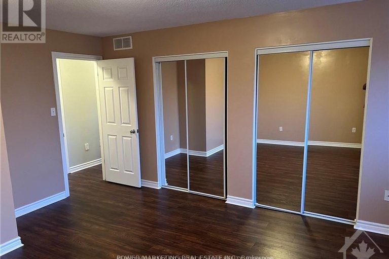 29319586/270-mica-crescent/town-of-rockland/clarence-rockland/ontario/K4K0E2_17