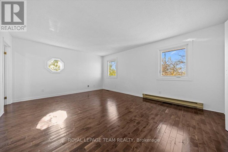 29552079/5410-old-richmond-road/fallowfield/ottawa/ontario/K2R1G7_22