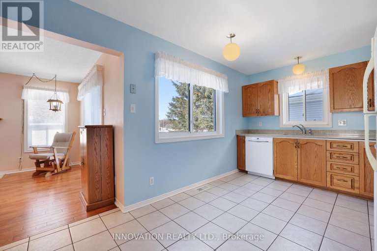 29423663/31-silver-horse-crescent/bridlewood/ottawa/ontario/K2M2J2_10