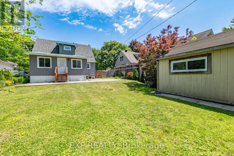 28543964/1552-caledon-street/riverview-park/ottawa/ontario/K1G0H9_8