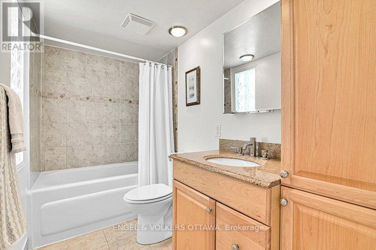 28990233/16-525-hilson-avenue/westborohampton-park/ottawa/ontario/K1Z6C9_19