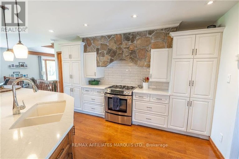 28325181/18521-county-road-19-road/south-glengarry-charlottenburgh-twp/south-glengarry/ontario/K0C2J0_12