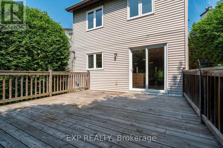 28733539/80-coolspring-crescent/borden-farmstewart-farmcarleton-heightsparkwood-hills/ottawa/ontario/K2E7M8_37