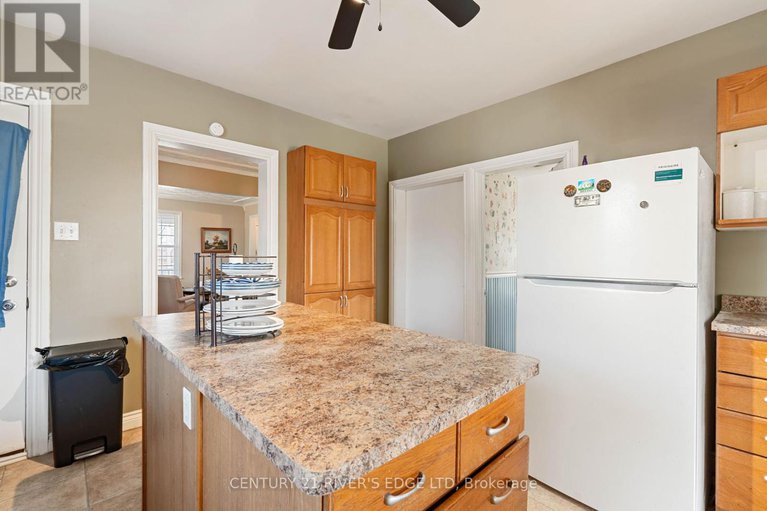 28657230/453-may-street/winchester/north-dundas/ontario/K0C2K0_9