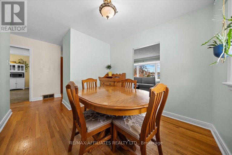28777178/1490-laperriere-avenue/carlington/ottawa/ontario/K1Z7S9_10