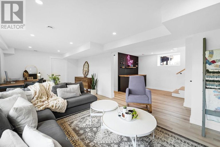 29103096/1671-county-rd-43-road/north-grenville-twp-kemptville-south/north-grenville/ontario/K0G1G0_16