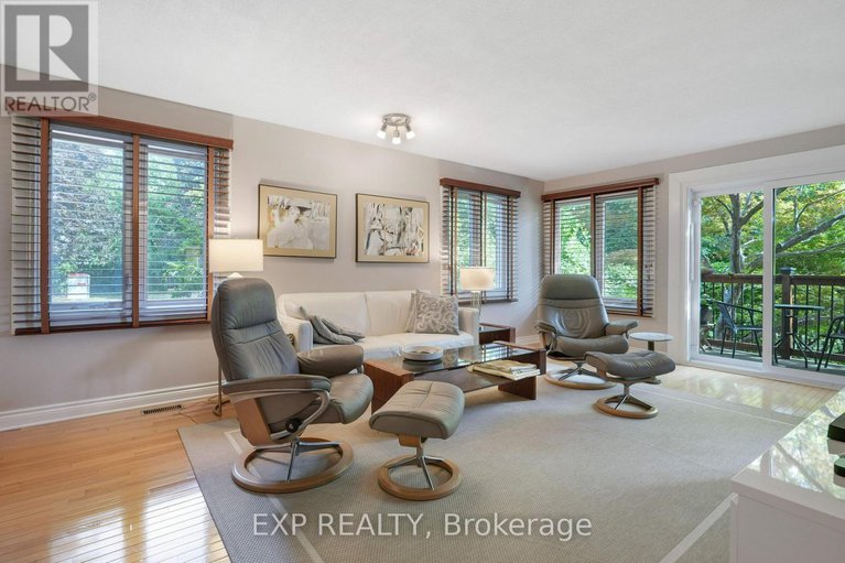 28764133/2106-lamira-street/applewood-acres/ottawa/ontario/K1H8N9_10