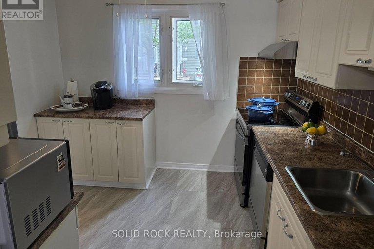 28510930/9-740-morin-street-n/castle-heights/ottawa/ontario/K1K3G9_6