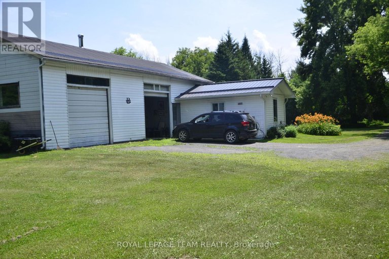 28650134/10355-broken-second-road-w/south-dundas-matilda-twp/south-dundas/ontario/K0E1K0_28