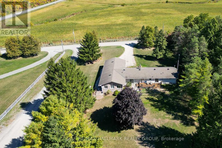 28909975/5758-third-line-road-n/rideau-twp-w-of-hwy-16-north-of-reg-rd-6/ottawa/ontario/K0A2T0_41