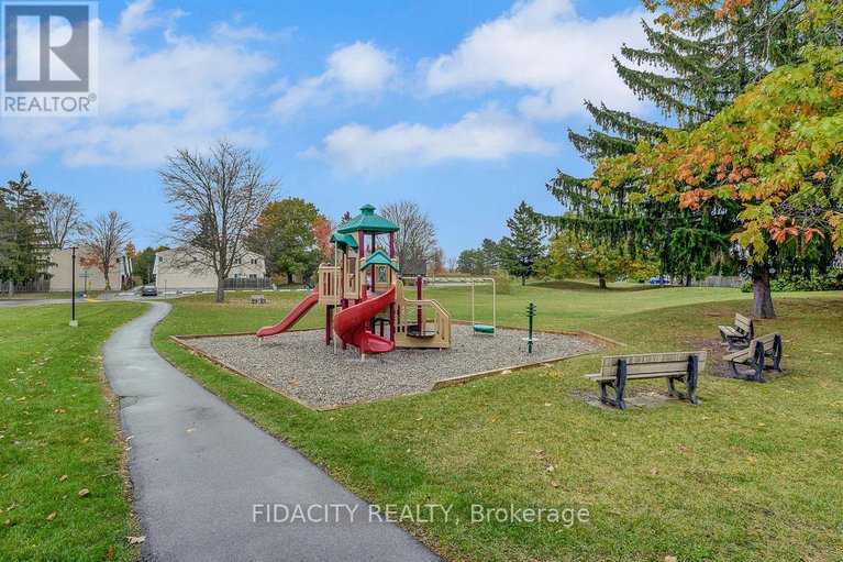 29034615/61-159-salter-crescent/beaverbrook/ottawa/ontario/K2K1Y8_23