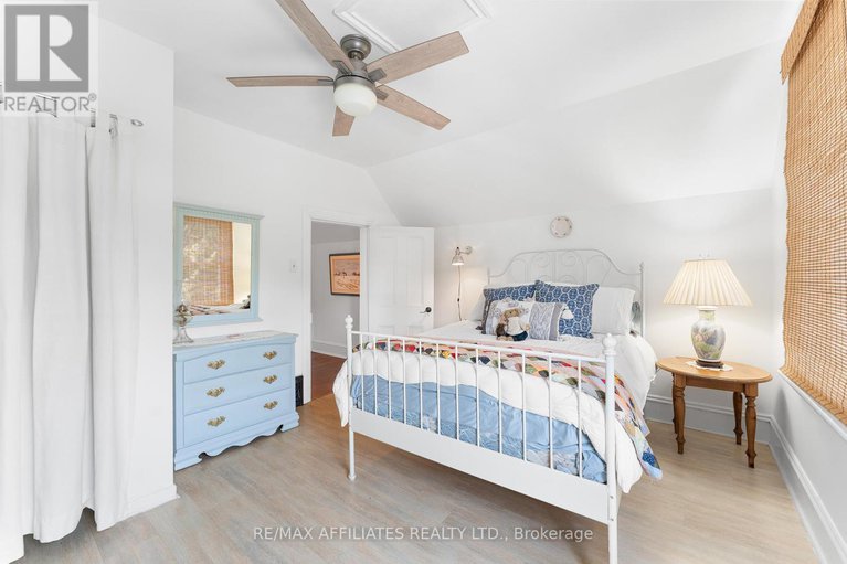 28529671/190-poole-street/mcnabbraeside-twps/mcnabbraeside/ontario/K7S1J2_32