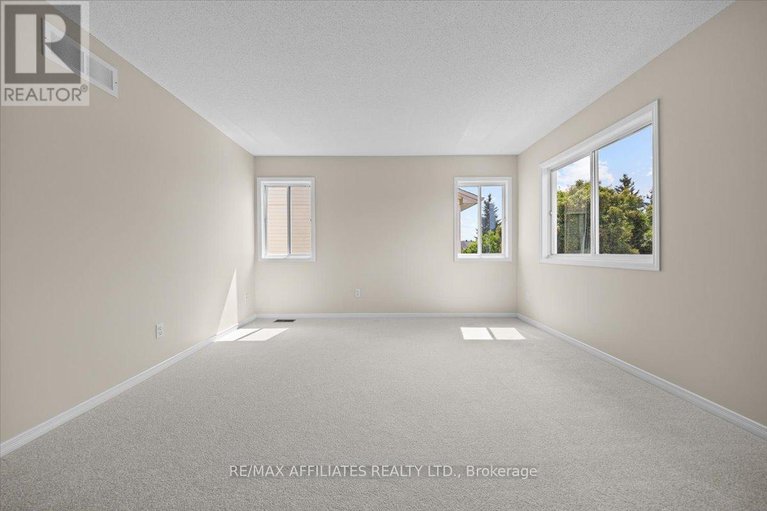 28647317/1510-duplante-avenue/fallingbrookpineridge/ottawa/ontario/K4A3Y8_20