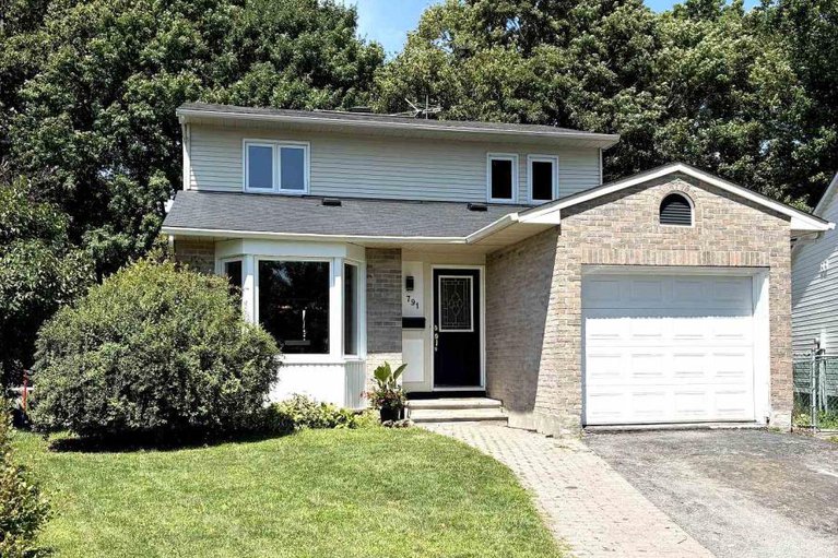 28707521/791-gadwell-court/chatelaine-village/ottawa/ontario/K1E2L1_41