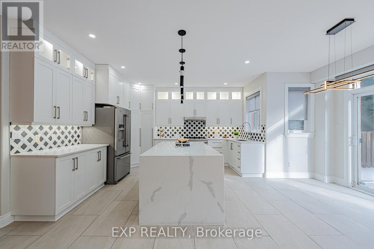 29139967/11-wellsmere-court/rideau-heightsrideau-river/ottawa/ontario/K2E8C2_21