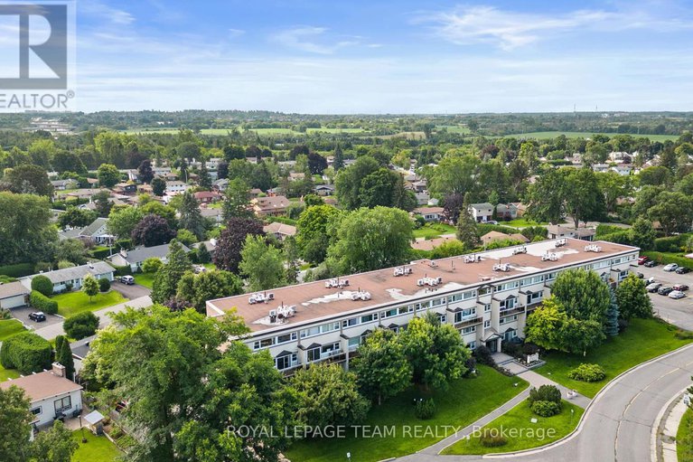 28613036/109-12-corkstown-road/lakeview-park/ottawa/ontario/K2H5B3_30
