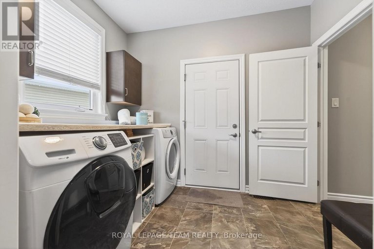 29346781/834-rockson-crescent/stittsville-south/ottawa/ontario/K2S0S6_26