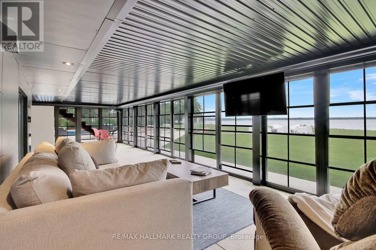 28484970/227-grandview-road/crystal-bayrocky-point/ottawa/ontario/K2H8B9_30