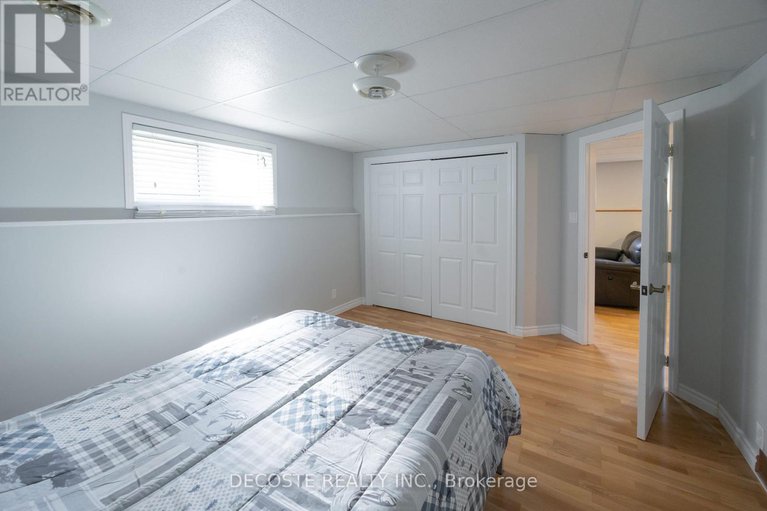 28955272/515-tobin-street/alexandria/north-glengarry/ontario/K0C1A0_25