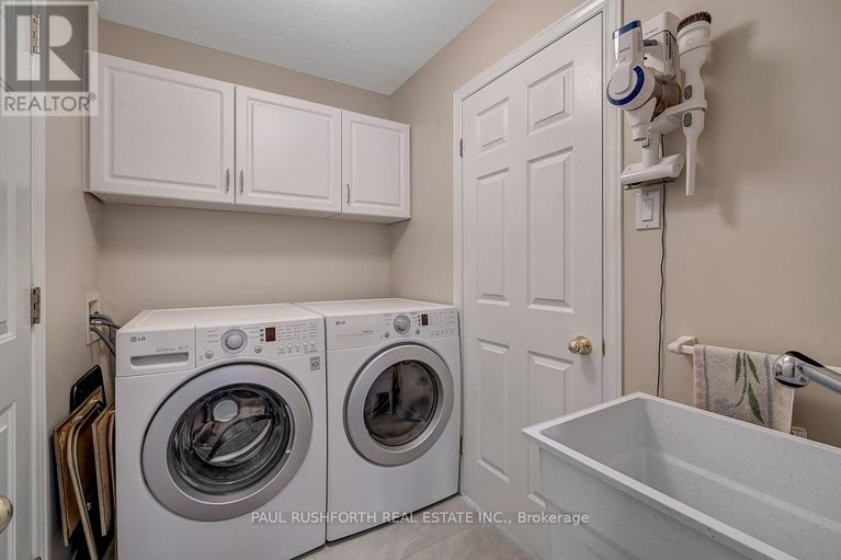 29371710/47-peregrine-crescent/bridlewood/ottawa/ontario/K2M2T2_24