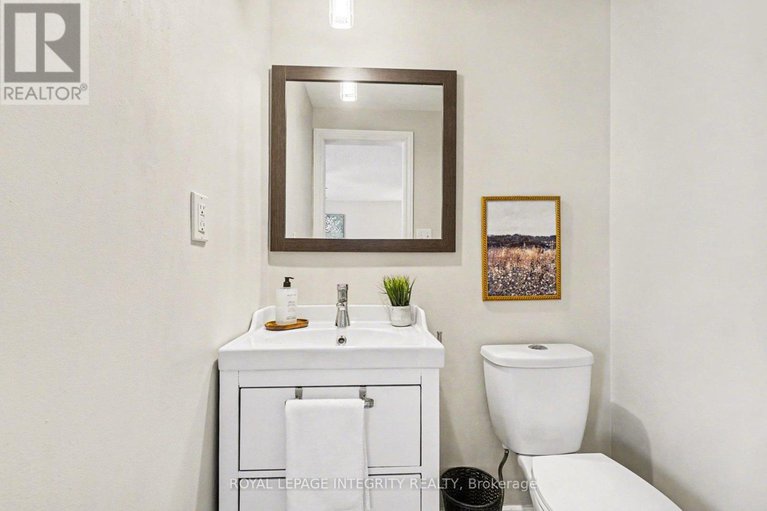 29296449/61-2003-falkirk-crescent/blackburn-hamlet-south/ottawa/ontario/K1B4Y8_21