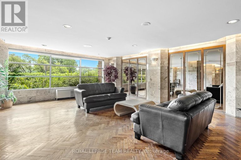 28484089/1111-2759-carousel-crescent/emerald-woodssawmill-creek/ottawa/ontario/K1T2N5_6