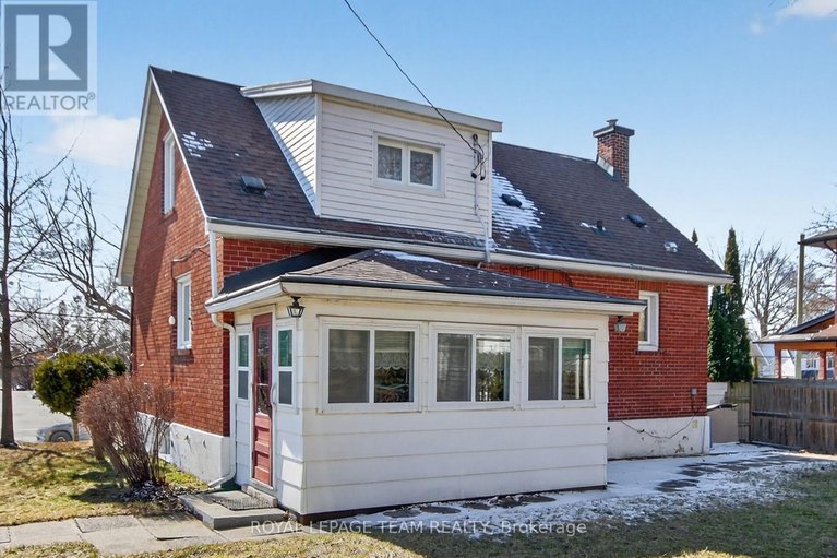 29596243/591-churchill-avenue-n/westborohampton-park/ottawa/ontario/K1Z5E6_6