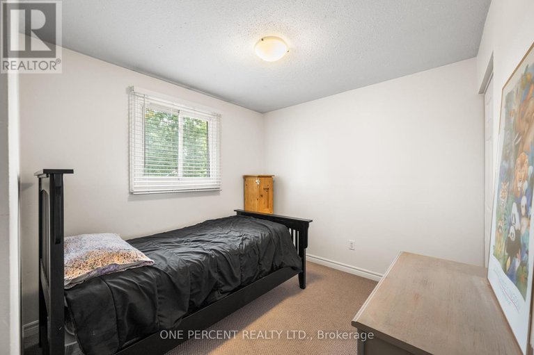 28829146/16-shouldice-crescent/glencairnhazeldean/ottawa/ontario/K2L1M9_19