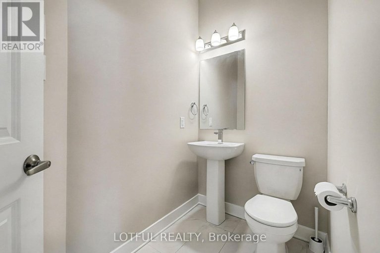 29126395/842-ralph-hennesy-avenue/riverside-southgloucester-glen/ottawa/ontario/K1X0E4_15