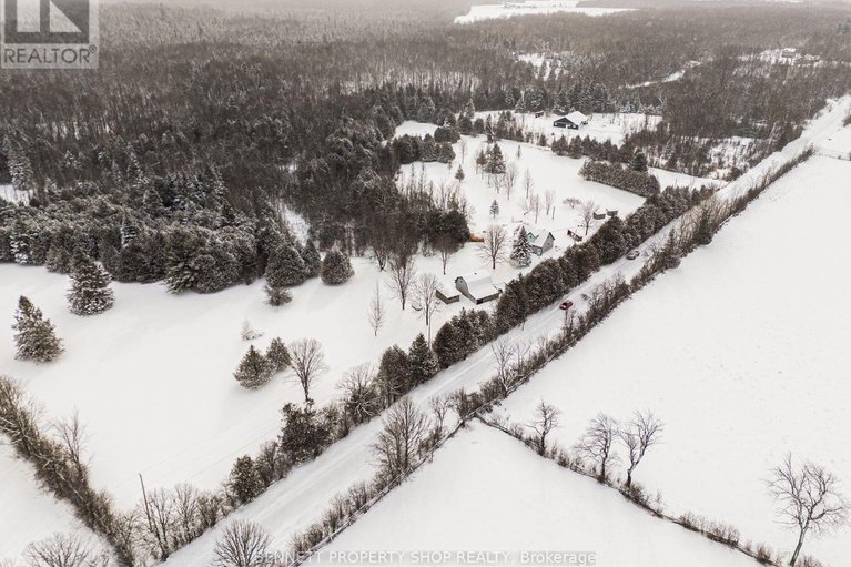 29302566/541-drummond-con-5b-concession/drummond-n-elmsley-drummond-twp/drummondnorth-elmsley/ontario/K7H3C8_30