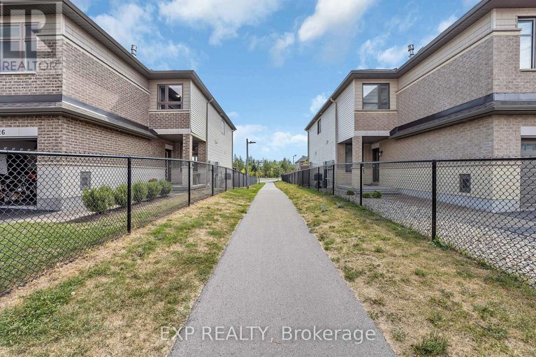 28821164/226-purchase-crescent/stittsville-south/ottawa/ontario/K2S2L7_40