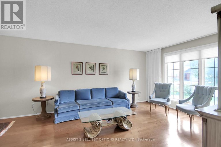 28698789/38-ardell-grove/craig-henrywoodvale/ottawa/ontario/K2G4G4_3