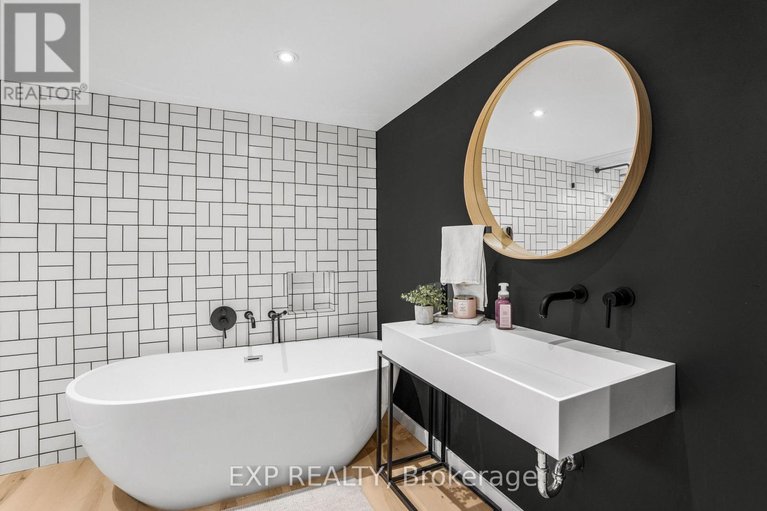 29107885/4-aberfeldy-street/arbeatha-park/ottawa/ontario/K2H6H5_28