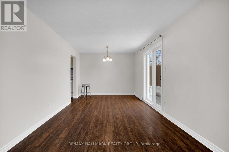 29242070/f-3070-councillors-way/blossom-parkleitrim/ottawa/ontario/K1T2S6_9