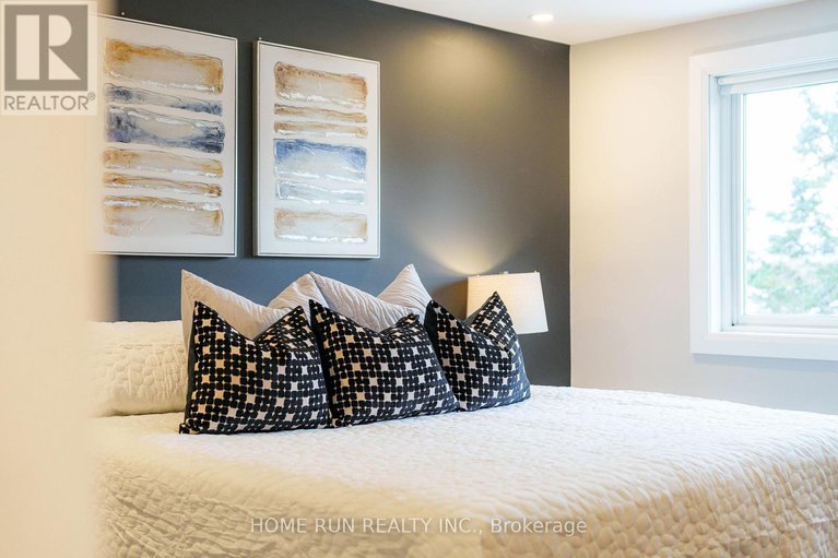 29108285/43-rothesay-drive/glencairnhazeldean/ottawa/ontario/K2L1N6_14