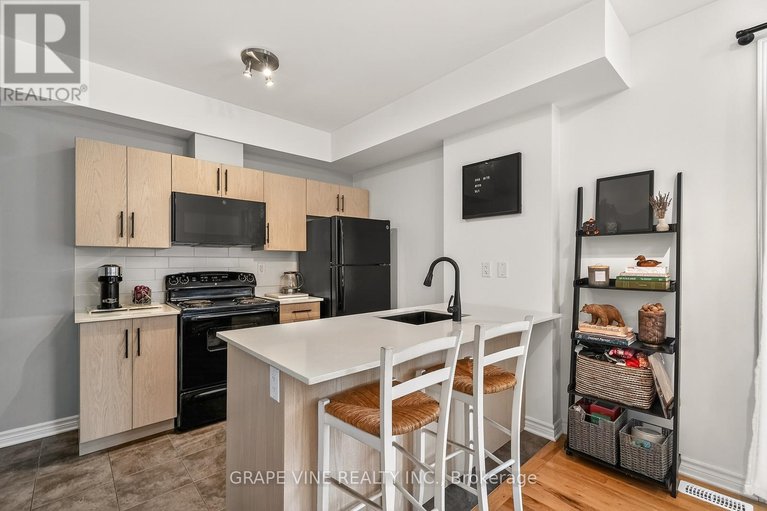 29185742/d-310-everest-private/elmvale-acres/ottawa/ontario/K1G4E3_13