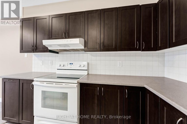27988328/403-100-montblanc-pvt/convent-glen-north/ottawa/ontario/K1C0B3_18