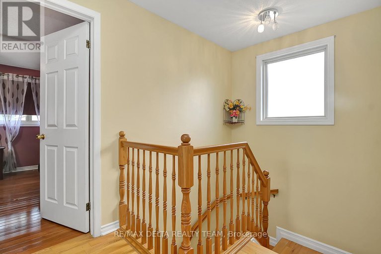 28875879/6096-meadowhill-crescent/chapel-hill/ottawa/ontario/K1C5R8_25