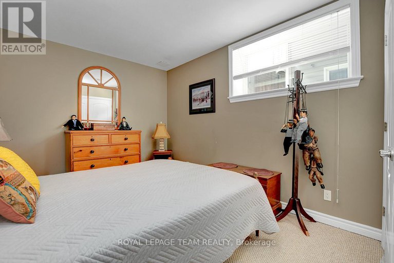 28548658/520-clothier-street-w/kemptville/north-grenville/ontario/K0G1J0_28