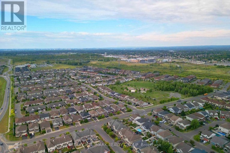 28822293/325-farincourt-crescent/avalon-west/ottawa/ontario/K4A0M6_47