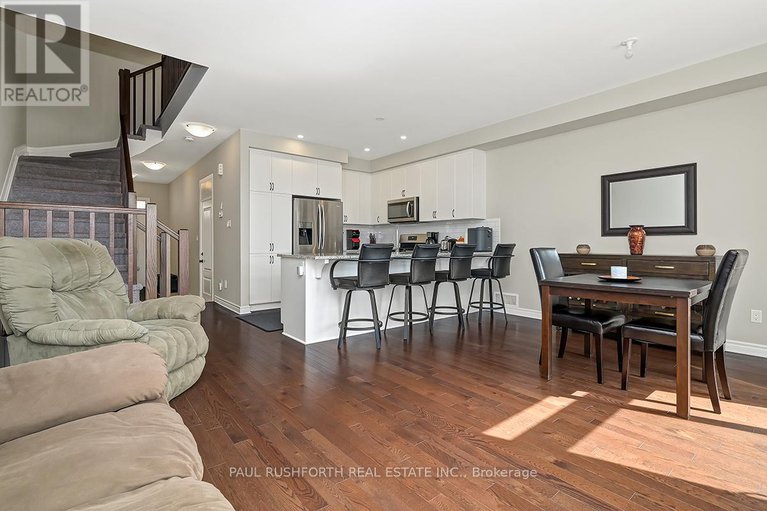 28251370/25-duncanville-street/village-of-russell/russell/ontario/K4R0E8_5