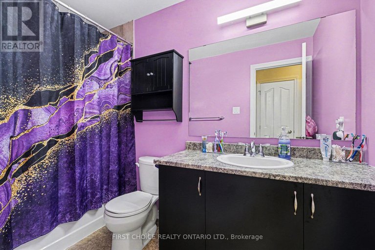 29367169/622-bluegill-avenue/half-moon-bay/ottawa/ontario/K2J5Y8_17