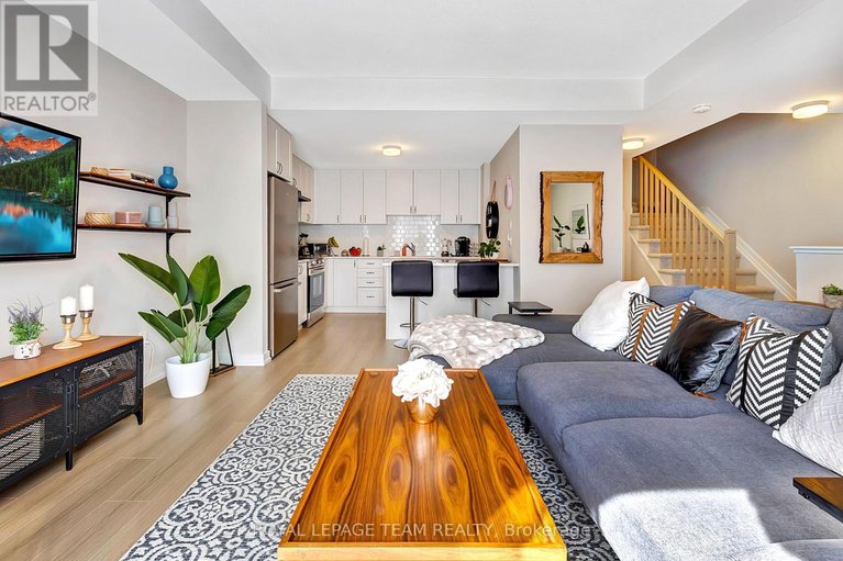 29460299/241-david-lewis-private/avalon-west/ottawa/ontario/K4A5S7_9