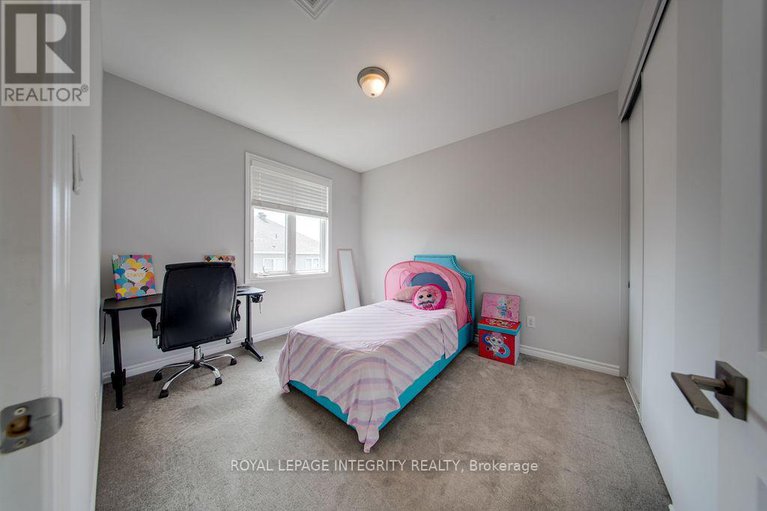 28613041/405-aphelion-crescent/half-moon-bay/ottawa/ontario/K2J6N6_28
